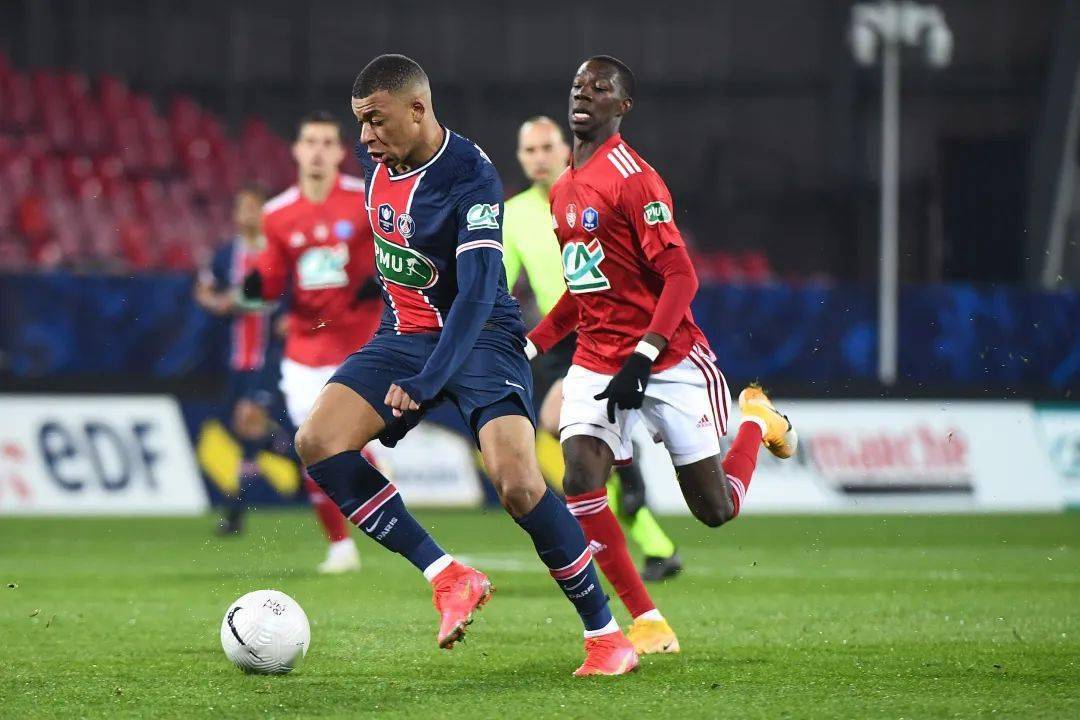 九游体育官网-关于赛后法国杯焦点战；布鲁克林篮网单刀错失；赛场秩序良好；训练强度明显提升的信息