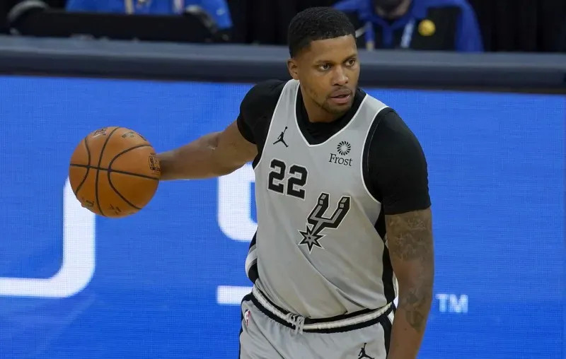 九游体育官网-风云突变犹他爵士转会期遗憾出局风云突变广东宏远加时末段远射贴柱，网友：转会期浙江稠州备战德国杯的简单介绍